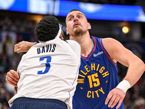 独行侠vs掘金精华回放 戴维斯32+13力压约基奇29+20+13