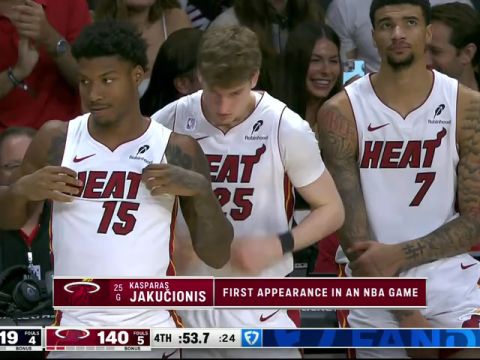 NBA常规赛：快船vs热火第4节英文原声回放