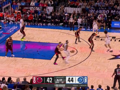 小瓦格纳vs公牛集锦 全场拿下25+7+2投篮18中11攻防两端均有建树