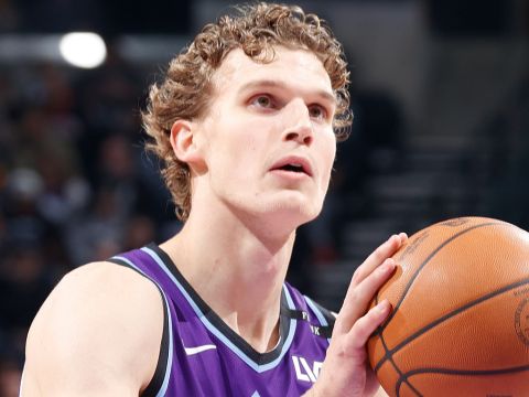 马尔卡宁vs火箭集锦 内外开花砍下29+8率队取胜