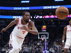 杜兰特32+9火箭爆冷惜败爵士 申京空砍31+8+14+5帽