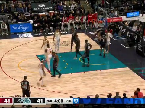 老鹰vs活塞第2节中文解说回放