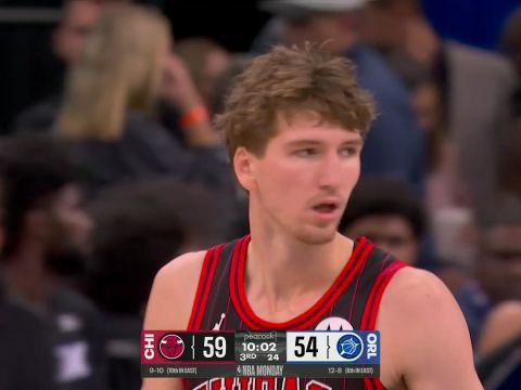 布泽利斯vs魔术集锦 全场拿下21+6+4内外开花另有3个盖帽镇守篮下