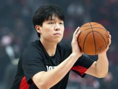 美记：面对小阵容时杨瀚森没必要上场，如果需要对位约基奇、字母哥等高大内线可以试试