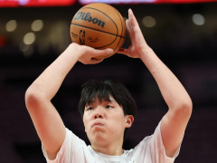美记：杨瀚森目前的整体状态还未达到NBA球员的水准，尤其是防守端的短板明显