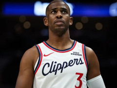 美记：快船已将保罗送回家，想要解除与保罗的合同