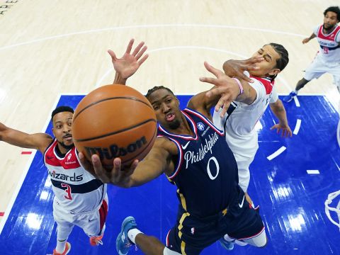 奇才102-121费城76人 马克西35分6助攻带队主场轻松战胜奇才