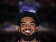 NBA每日篮板王：卡尔·安东尼·唐斯18篮板(2025年12月04日)