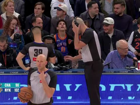 黄蜂vs尼克斯第4节英文原声回放