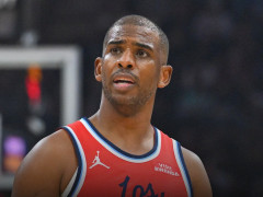 保罗与快船分手后首次更新社媒：和格里芬小乔丹连线 三人笑容满面