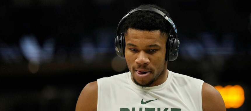 字母哥5大交易方案出炉！湖人10换2组豪阵 马刺5换2造新双塔