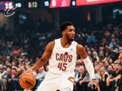 NBA高清直播在线直播：常规赛勇士vs骑士（12月7日）库里、霍福德将缺席