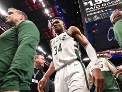 字母哥解释删除大量社媒原因：与交易流言无关？放话要冲破障碍