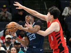 开拓者主帅：当时杨瀚森倒地原本打算对那个判罚提出挑战，但是裁判没给我机会