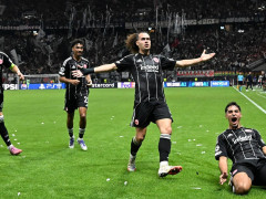 图片报：法兰克福队医在球队对阵海登海姆的赛前私下给对手球员治疗，被俱乐部开除