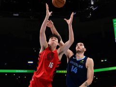 开拓者官方队记：杨瀚森成长需要充足实战时间 球队陷入两难境地