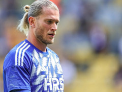 叹息之墙！卡里乌斯德乙共代表球队出场15次，8次零封，总丢球数8，场均扑救1.7