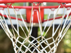 国内媒体人：CBA已接近与一家头部网络平台达成合作，该平台将历史性首次直播CBA联赛赛事