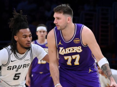 东契奇：湖人需要尽快解决防守问题，17胜7负的开局确实不错，但我们有能力做到更好