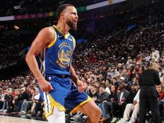 库里谈投进12记三分：比赛过程中不会去纠结这些数据，能清晰感受到那种竞技的激情