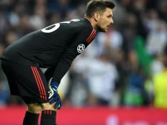 孔帕尼谈乌尔比希：他的性格好训练勤奋，球员会在历史最佳之一的门将身边慢慢成长