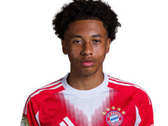 拜仁16岁小将基亚拉完成首秀，成为拜仁队史的第二年轻的球员