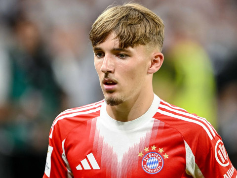 卡尔：17岁就能参加世界杯，那会非常美妙，我正在努力训练希望能有所回报