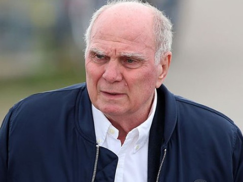 拜仁社媒为赫内斯庆生：我们的名誉主席今天迎来74岁生日，生日快乐