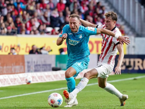 踢球者德甲现役边后卫评级：世界级无人，洲际级有莱默尔、劳姆、曹法尔