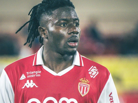 摩纳哥主力中卫球员萨利苏左膝十字韧带遭遇撕裂