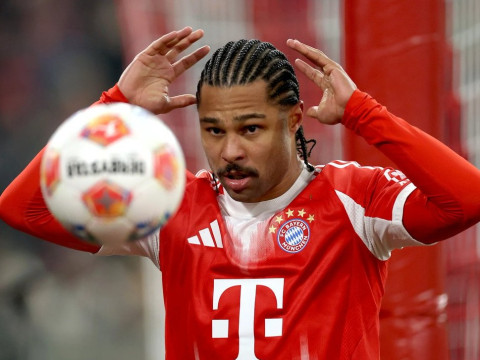 记者：格纳布里会在本月与拜仁签下新的合同到2028年，格纳布里会在本月与拜仁签下新的合同