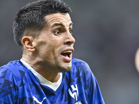 前巴萨青训球员谈坎塞洛转会：不知道为什么会将他签回，球队要的是后卫不是边后卫