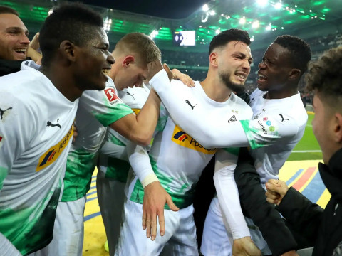 德甲015：门兴VS奥格斯堡比分预测，奥格斯堡客场遭遇连败状态低迷