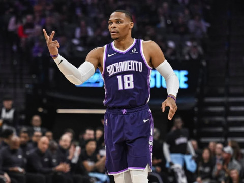 威少仅用39场比赛就达成了至少250分250板250助，国王队史第二快！