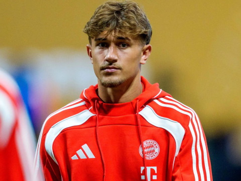 比朔夫：下半场我们即使调整打进了很多的进球，非常顺利