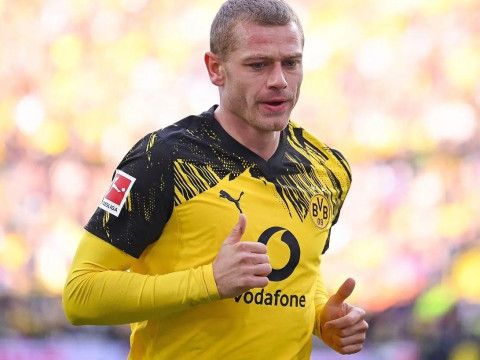 德天空：利物浦没有意向引进多特右后卫莱尔森