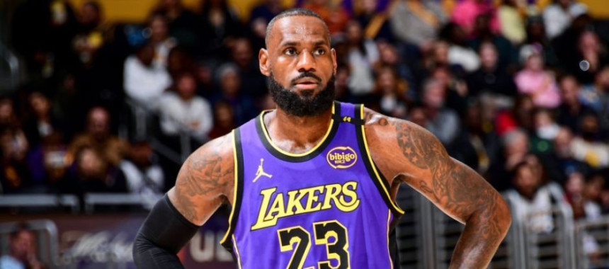 不老传奇！NBA官方点赞四大巨星：詹杜库登携手刷新得分神迹