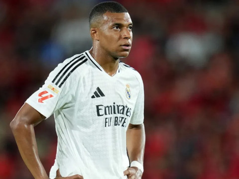 德科谈姆巴佩：人在输球的时候都会生气这很正常，不过无论输赢，都应该要大度