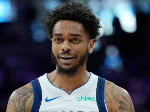 独行侠主帅：PJ·华盛顿因右脚踝扭伤，仍需继续缺阵一周时间