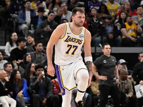 NBA常规赛湖人vs老鹰 湖人官方：东契奇出战状态升级，本场比赛可以出战