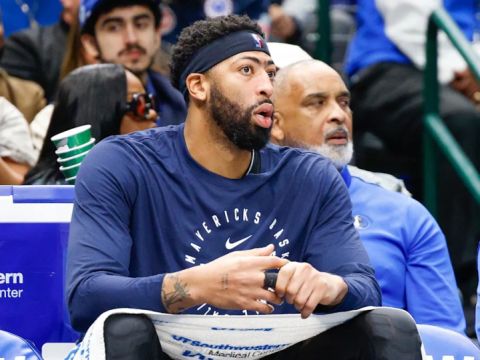 谎言！浓眉本人连续发声抨击Shams报道：否认手术+交易流言