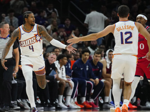 太阳主帅：杰伦·格林始终跟随球队参与合练，他的状态很好但不会出战下一场对阵活塞的比赛