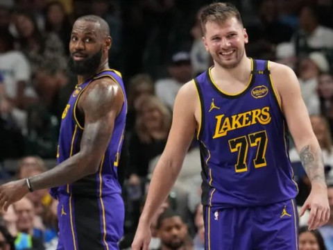 NBA常规赛湖人vs老鹰 双方首发阵容出炉！东契奇、詹姆斯主场迎战残阵老鹰