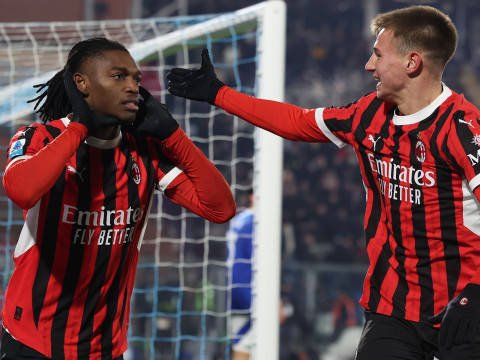 意甲精选：科莫VSAC米兰比分预测，AC米兰神锋接近复出迎战科莫