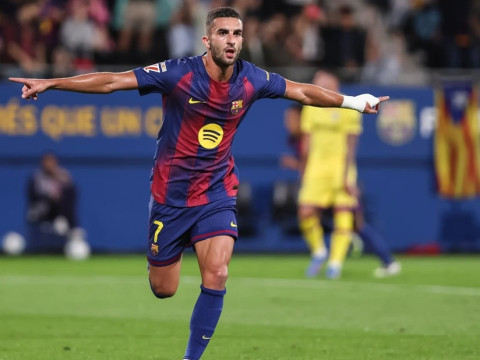 费兰本赛季26场贡献了15球1助，目前是巴萨队内射手王