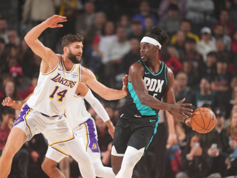 NBA常规赛录像回放完整版-湖人vs开拓者全场回放（1.18）詹姆斯单核带队独木难支