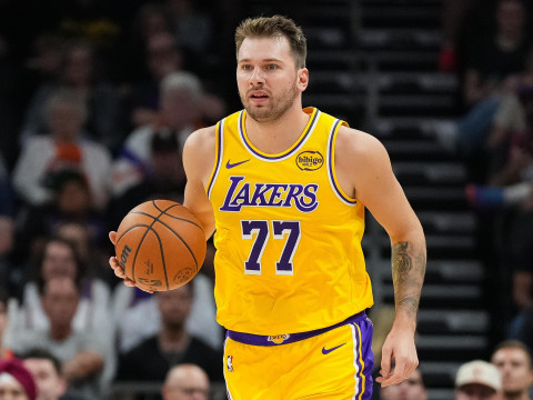 东契奇谈腹股沟伤势：不算太糟糕，我会试着克服的