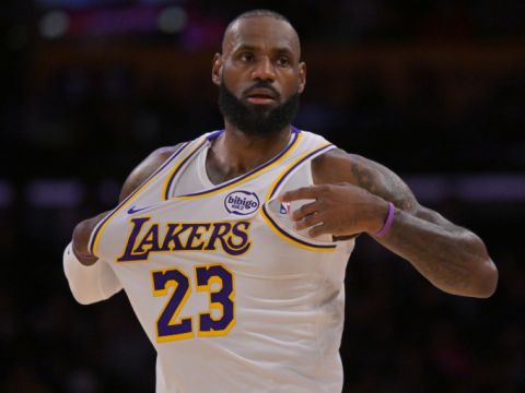 历史首人！詹姆斯常规赛+季后赛迎51000分里程碑 基本后无来者