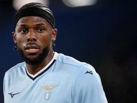 迪马济奥：科莫有意签下拉齐奥左边后卫球员塔瓦雷斯补强球队左路