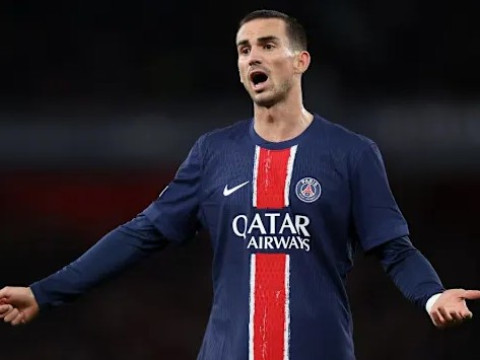 斯基拉：法比安与巴黎双方目前已经达成续约协议，双方将续约至2029年